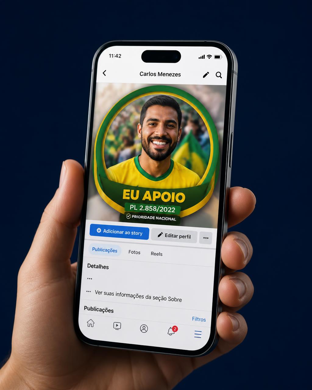 Celular exibindo uma foto de perfil com a moldura oficial de campanha